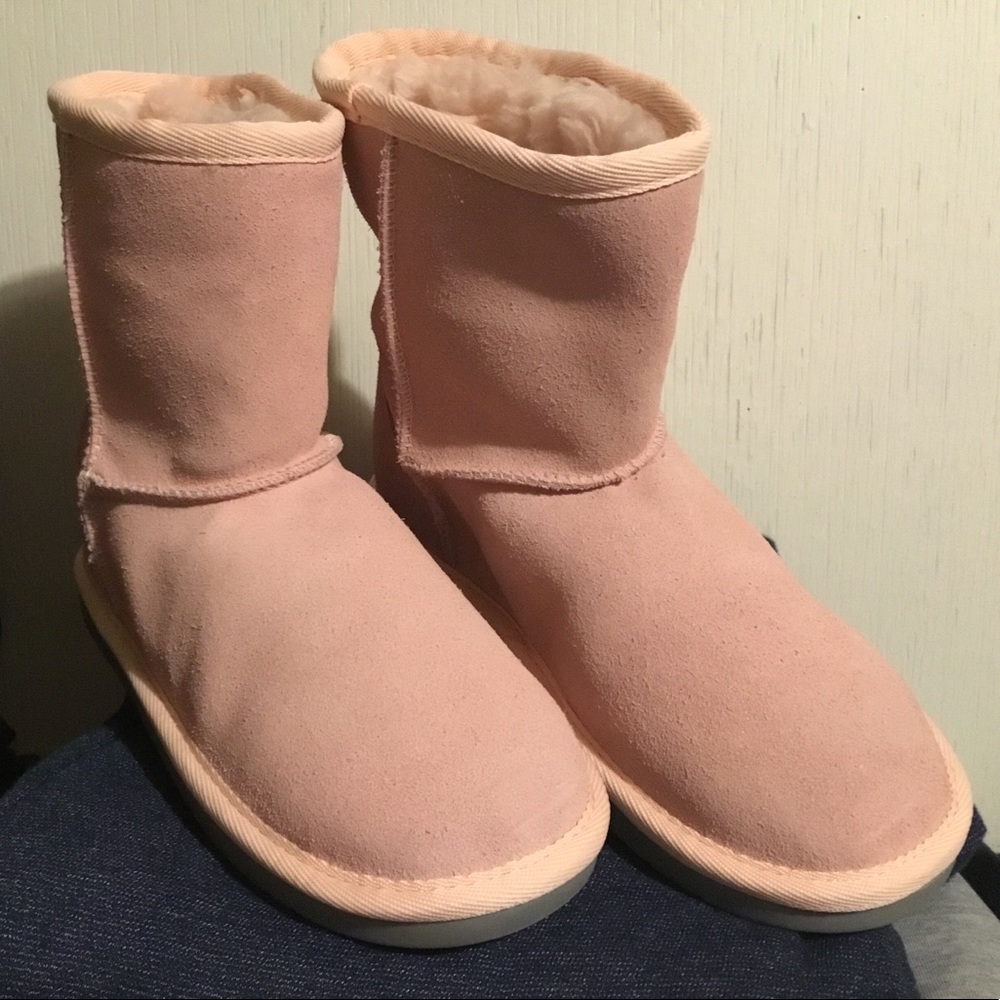 NWOT BRAND NEW KOOLABURRA BY UGG BOOTS